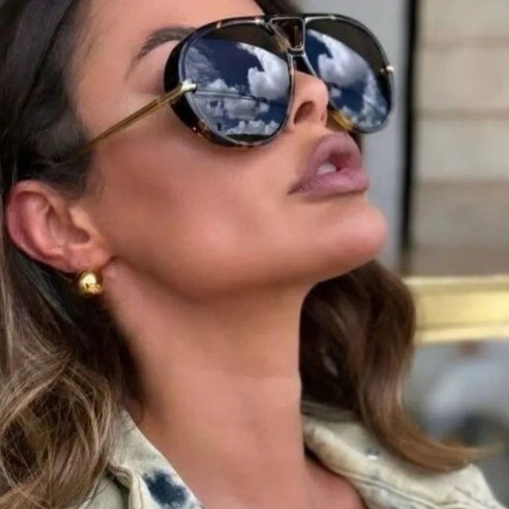Bottega Veneta Tortoiseshell and Gold Oversized Aviator Sunglasses - Picture 5 of 5